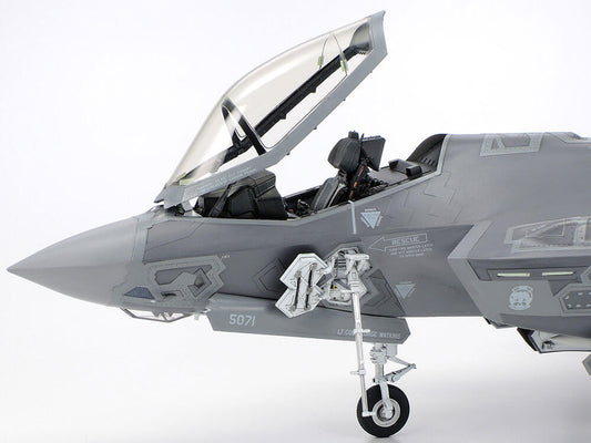 1/48 Stealth Fighter Lockheed Martin F-35A