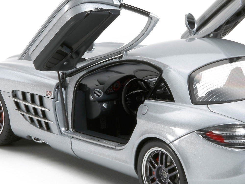 1/24 Mercedes-Benz SLR McLaren 722 Edition