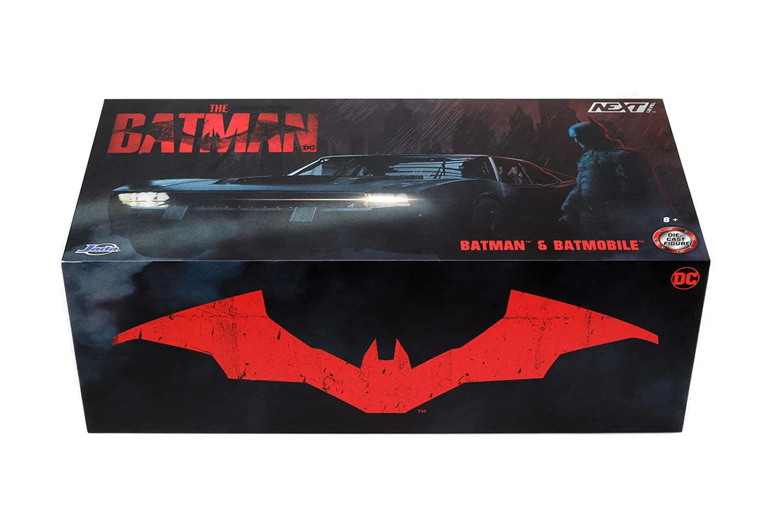Batman 2022 Batmobile & Batman