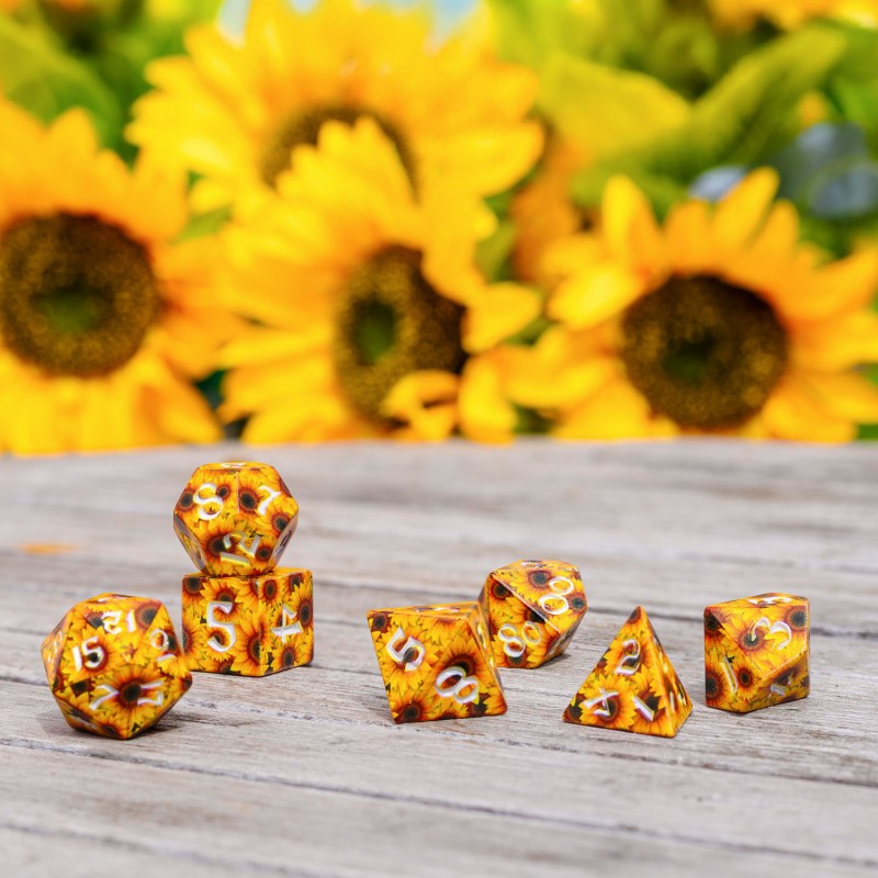 Q-Workshop - Full Art Dice Set