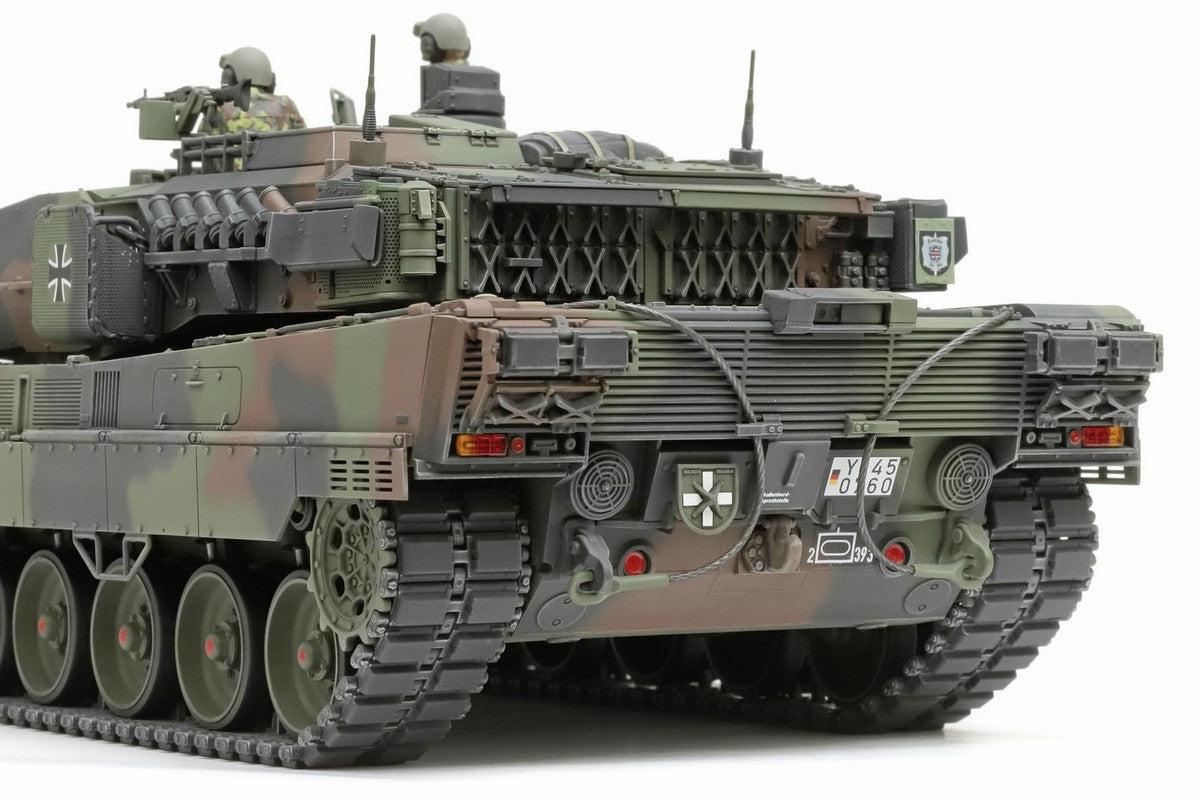 دبابة القتال الرئيسية ليوبارد من الاتحاد الألماني