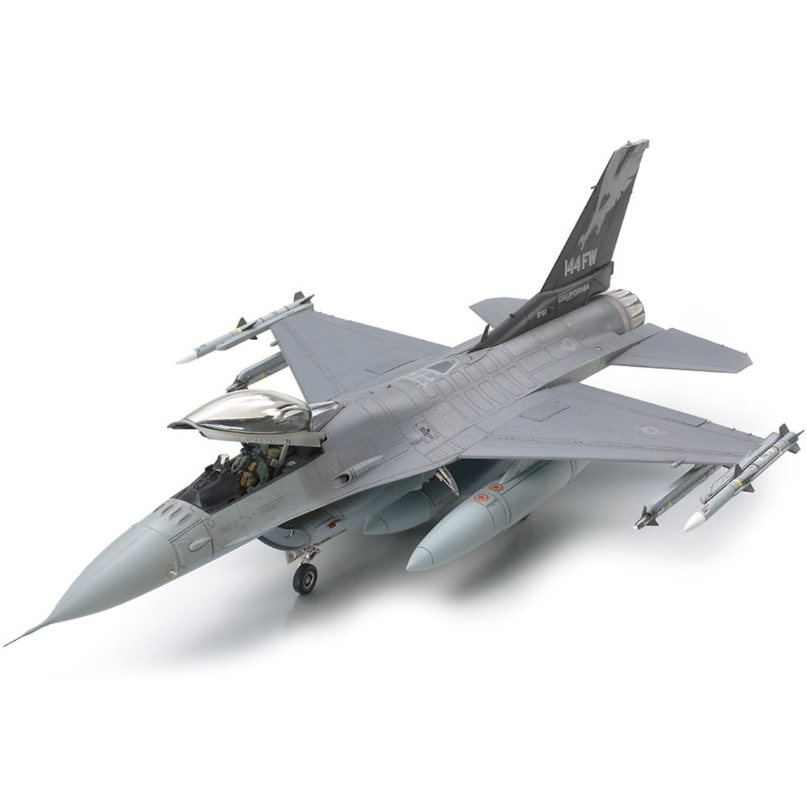 1/48 U.S. Fighter General Dynamics F-16C (Block 25/32) Fighting Falcon